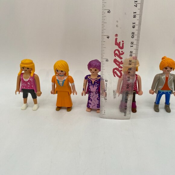 Geobra Playmobil Girls/Women Lot of 5 Figurines - Picture 5 of 6